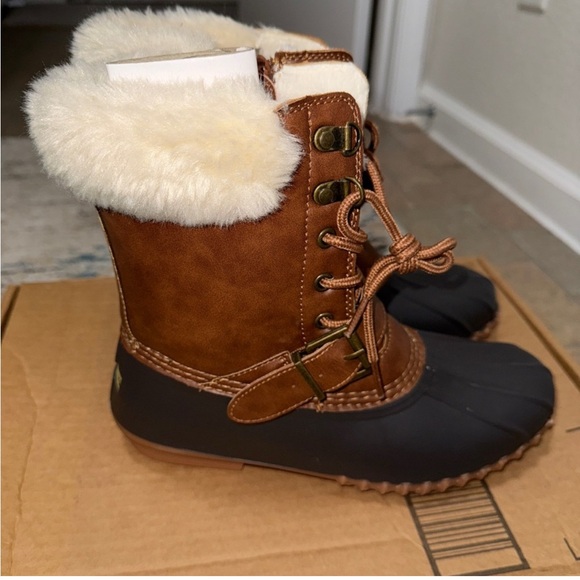 Esprit Brown and Black Winter Boots - Picture 6 of 10
